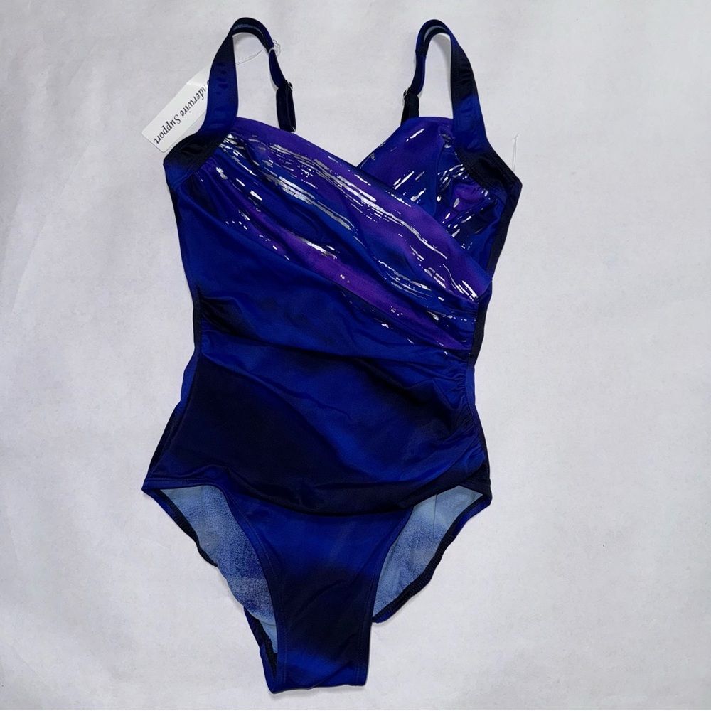 Kirkland Signature 1 Pc by Miraclesuit Size 8 Blue purple black silver